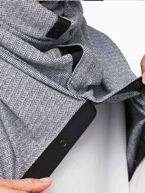 lululemon athletica Light Gray Button-Trim Wrap Scarf